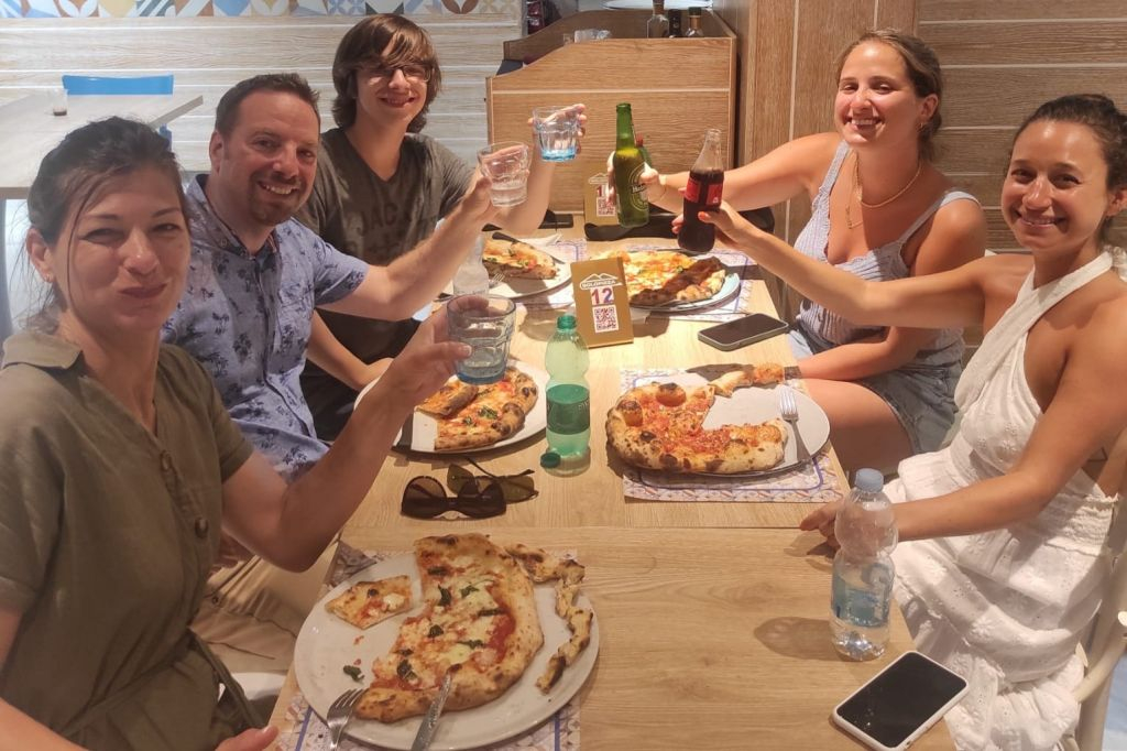 Naples: Small-Group Pizza-Making Experience