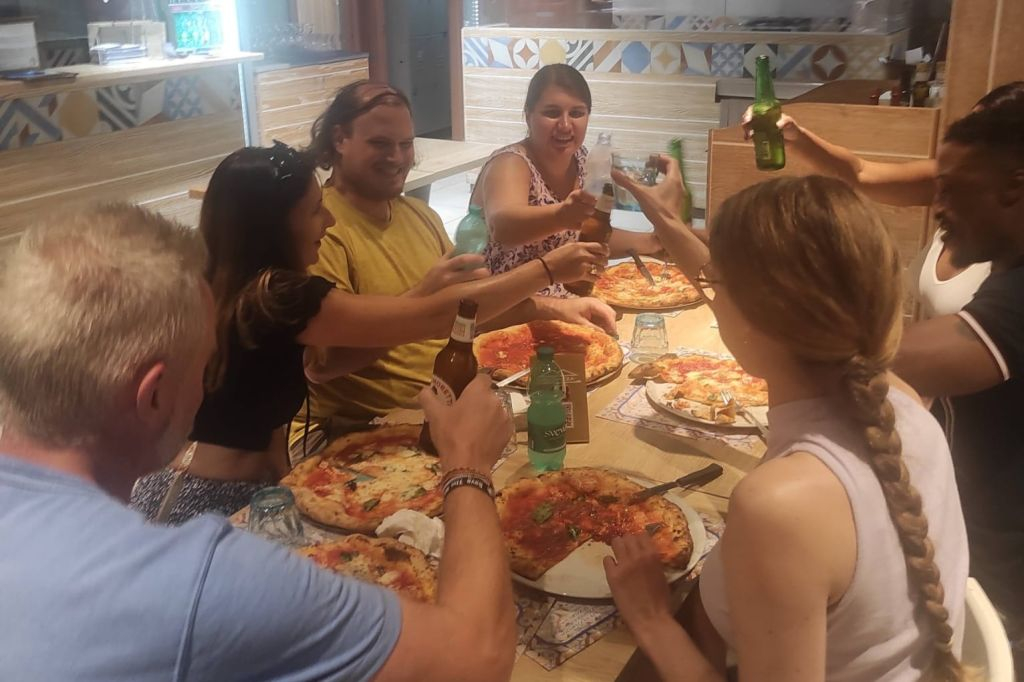 Naples: Small-Group Pizza-Making Experience