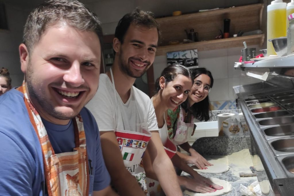 Naples: Small-Group Pizza-Making Experience