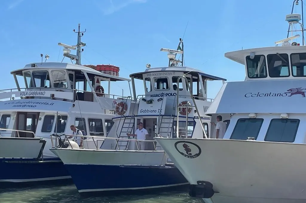 Murano & Burano: Day Trip from Punta Sabbioni