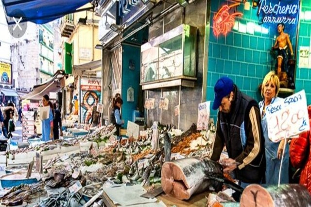 Street Food: An Ancient Market in Naples, Vegetarian Options Available