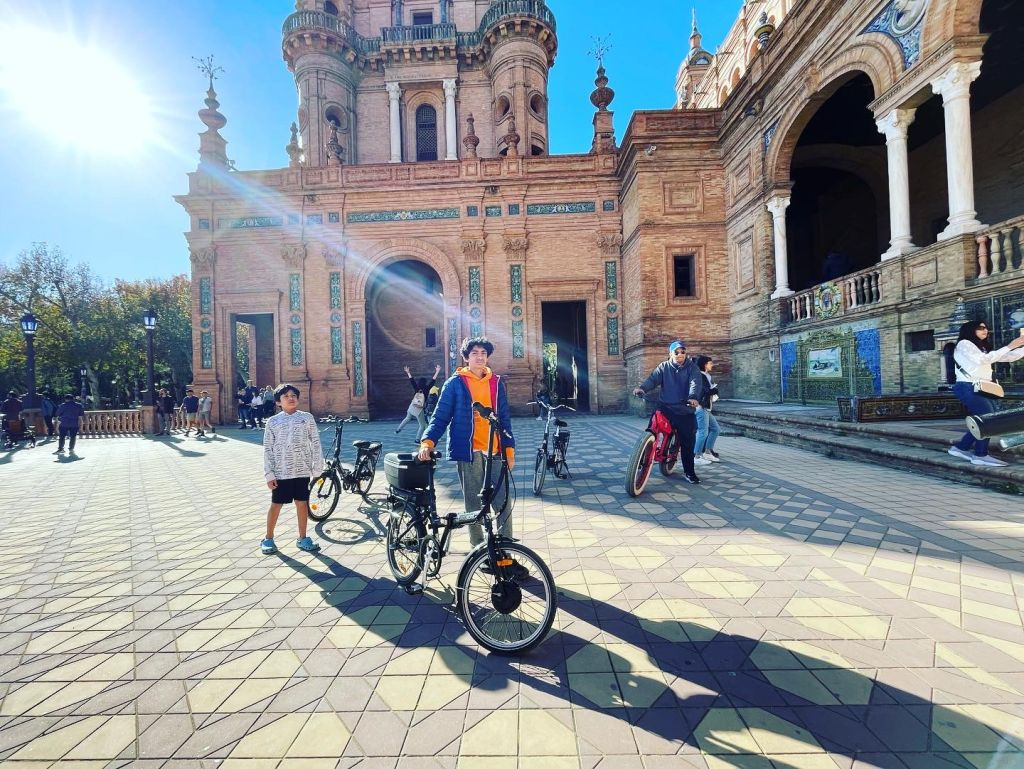 Alquiler y Tours Guiados en Bicicletas Eléctricas en Sevilla