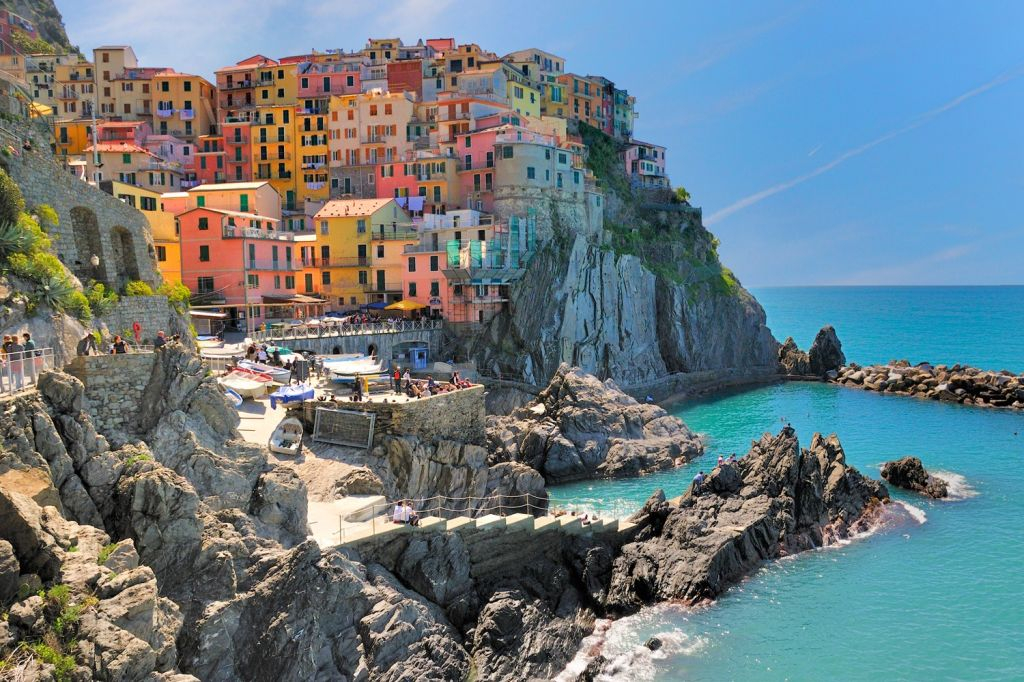 Cinque Terre: Excursión semiprivada de un día desde Florencia + Comida marinera