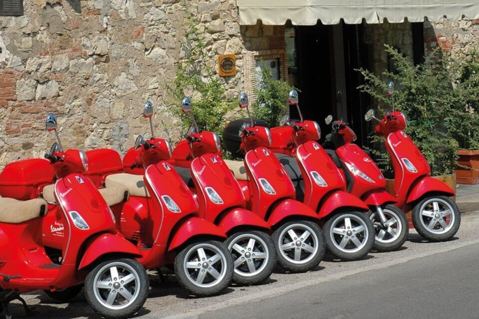 Chianti : Tour panoramique en Vespa + tickets de dégustation de vin