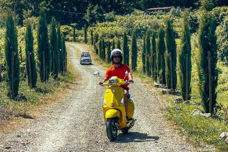 Chianti : Tour panoramique en Vespa + tickets de dégustation de vin
