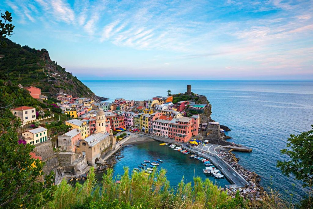 Cinque Terre: Tour in barca da La Spezia + Aperitivo e bevande a bordo