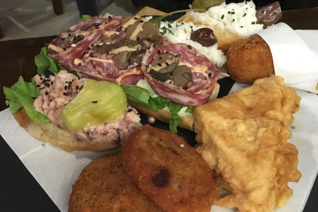 Venice: Classical Music Concert + Venetian Aperitif With Dinner