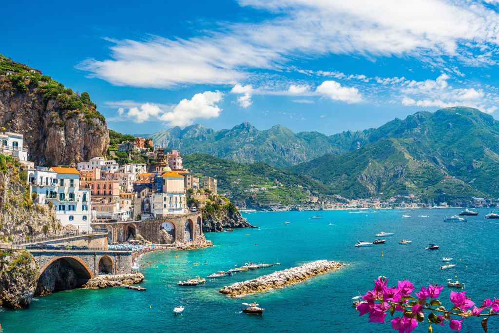 Amalfi and Positano: Boat Tour from Naples