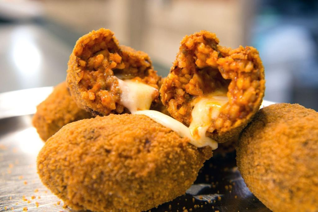 Rome: Trastevere & Jewish Ghetto Food Tour with Dinner