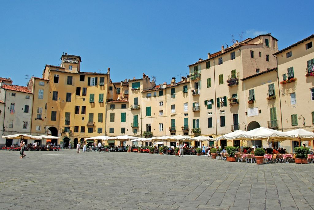 Pisa e Lucca: Gita di un giorno da La Spezia