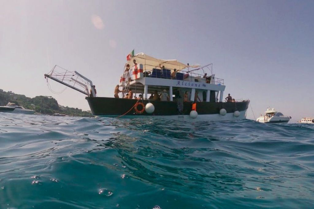 Day Cruise to Discover Ischia With Lunch