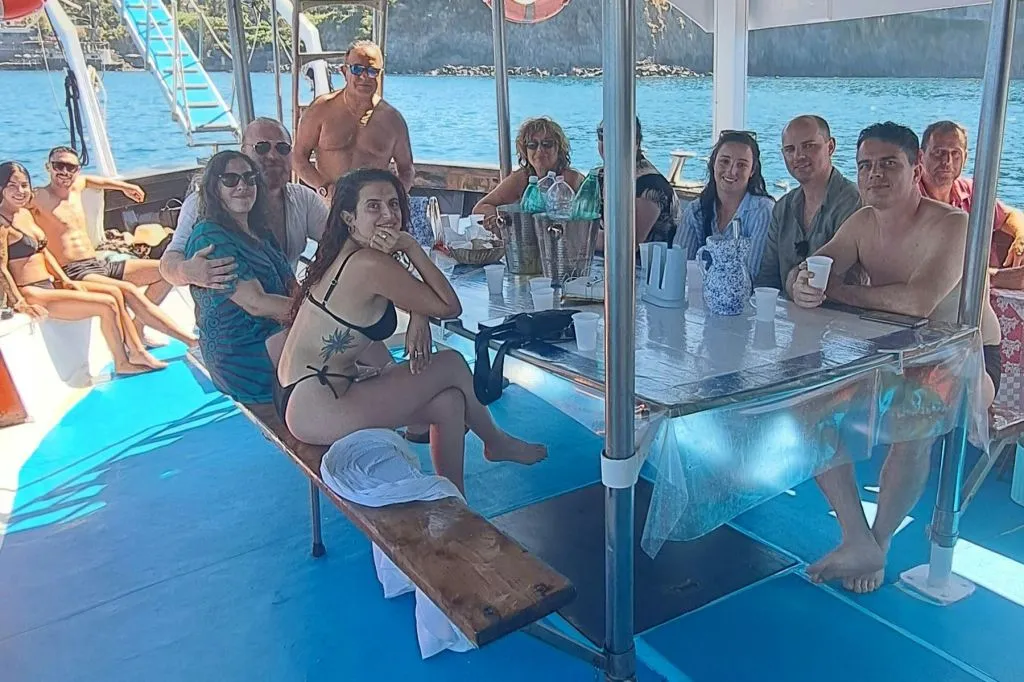 Day Cruise to Discover Ischia With Lunch