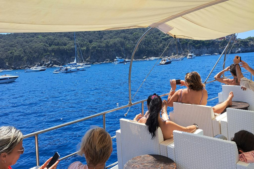 Day Cruise to Discover Ischia With Lunch