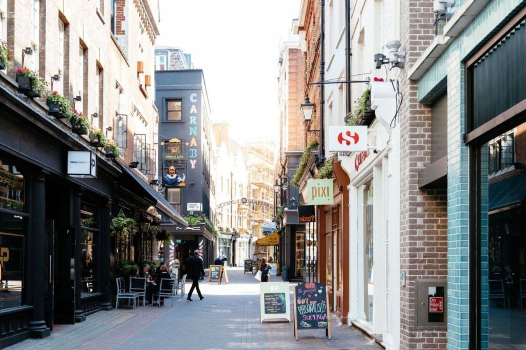London: Central Food Tour with 10+ Tastings