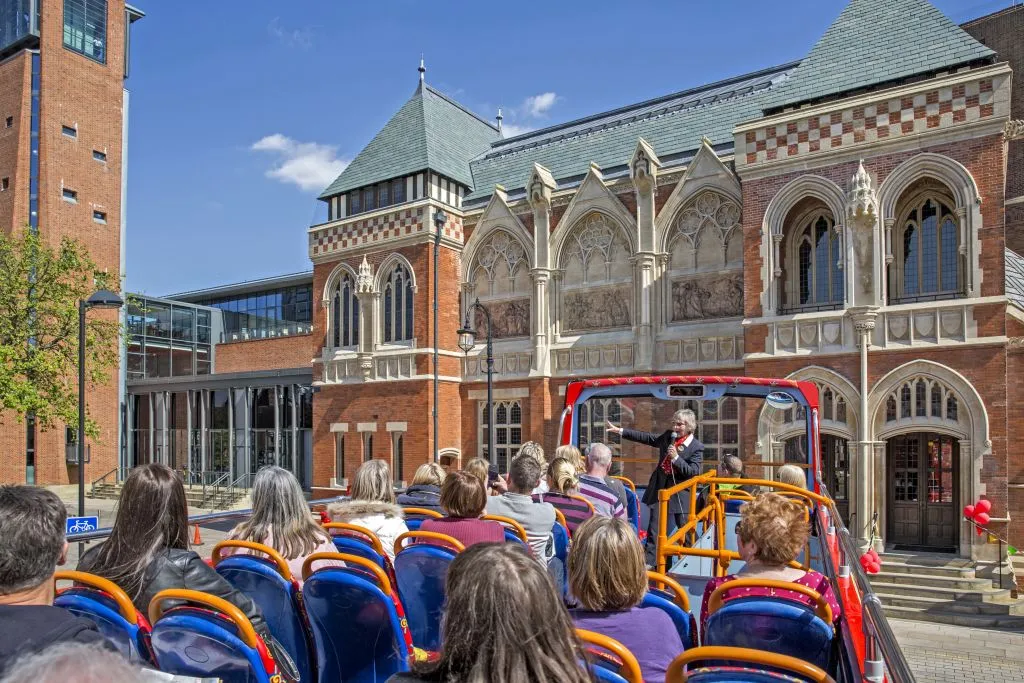 Hop-on Hop-off Bus Stratford-upon-Avon