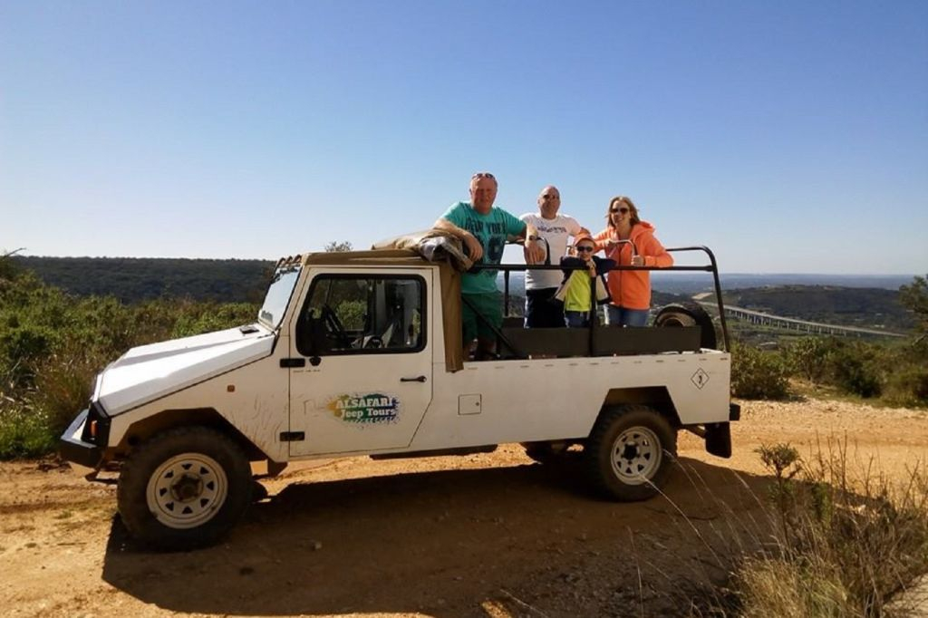 Algarve Sunset Jeep Tour with Tastings