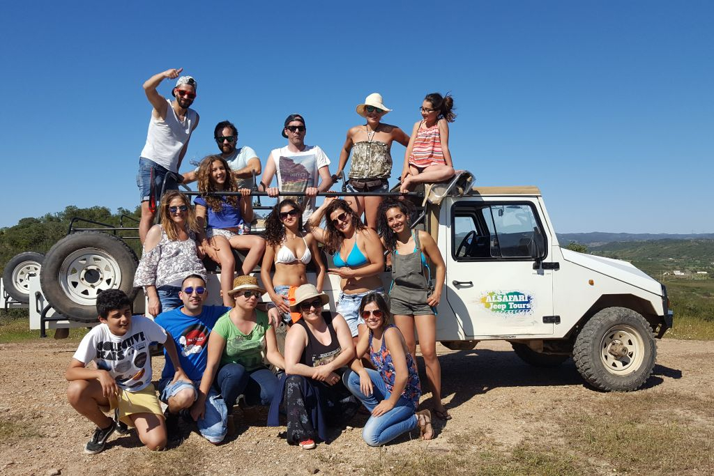 Algarve Full-Day Jeep Safari Tour with Lunch
