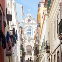 Wetuks Caravel Tour - Private 4-Hour Lisbon Electric Tuk-Tuk Tour