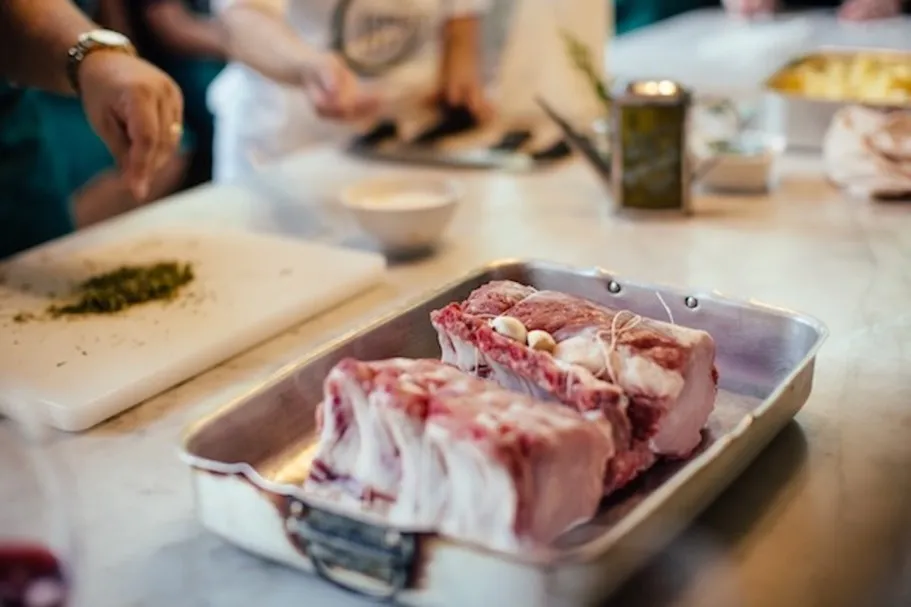 Florence: Cooking Class with Lunch at a Farmhouse + Local Market Tour