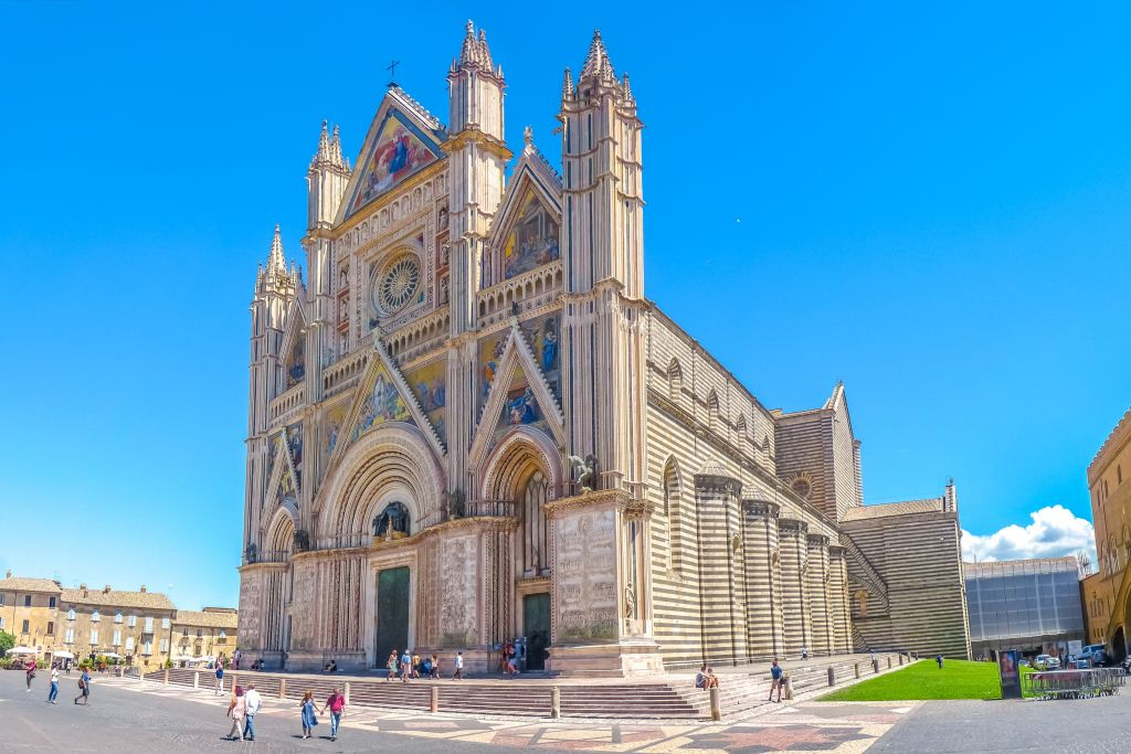 Orvieto and Civita: Day Trip by Coach from Rome