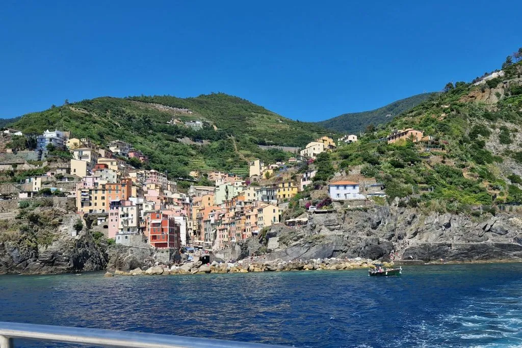 Cinque Terre & Portovenere: Day Trip + Boat Cruise from Milan