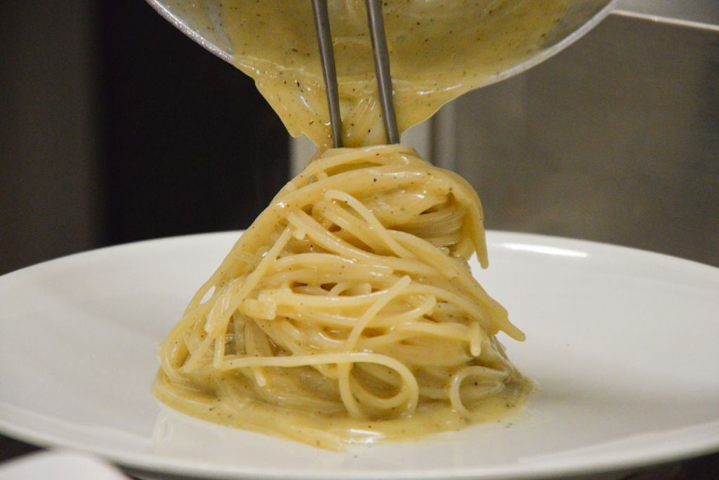 Roma: Jantar com Carbonara, Amatriciana, Cacio e Pepe + Degustação de vinhos