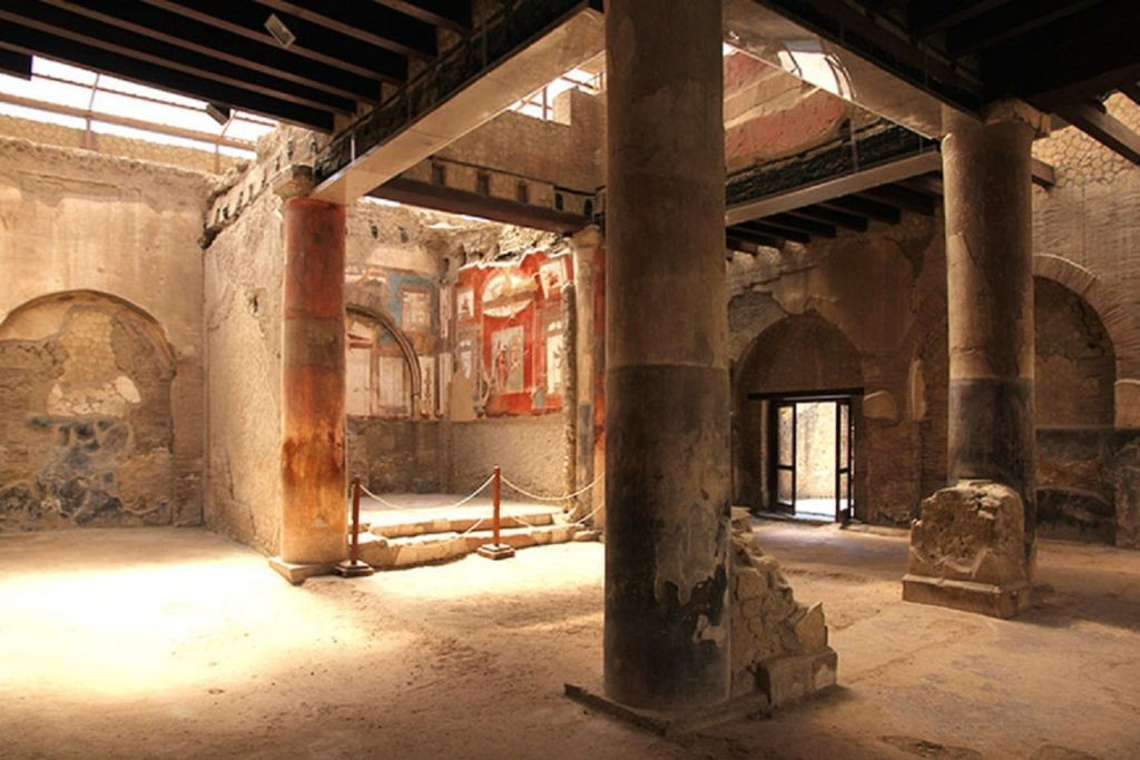 Pompei, Vesuvius & Herculaneum: Entry Ticket + Roundtrip from Naples