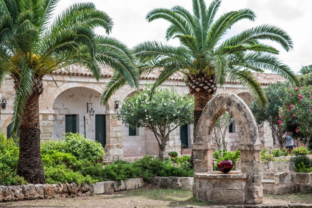 Menorca: Excursión Guiada por la Isla del Lazareto