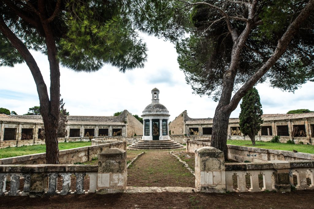 Menorca: Excursión Guiada por la Isla del Lazareto