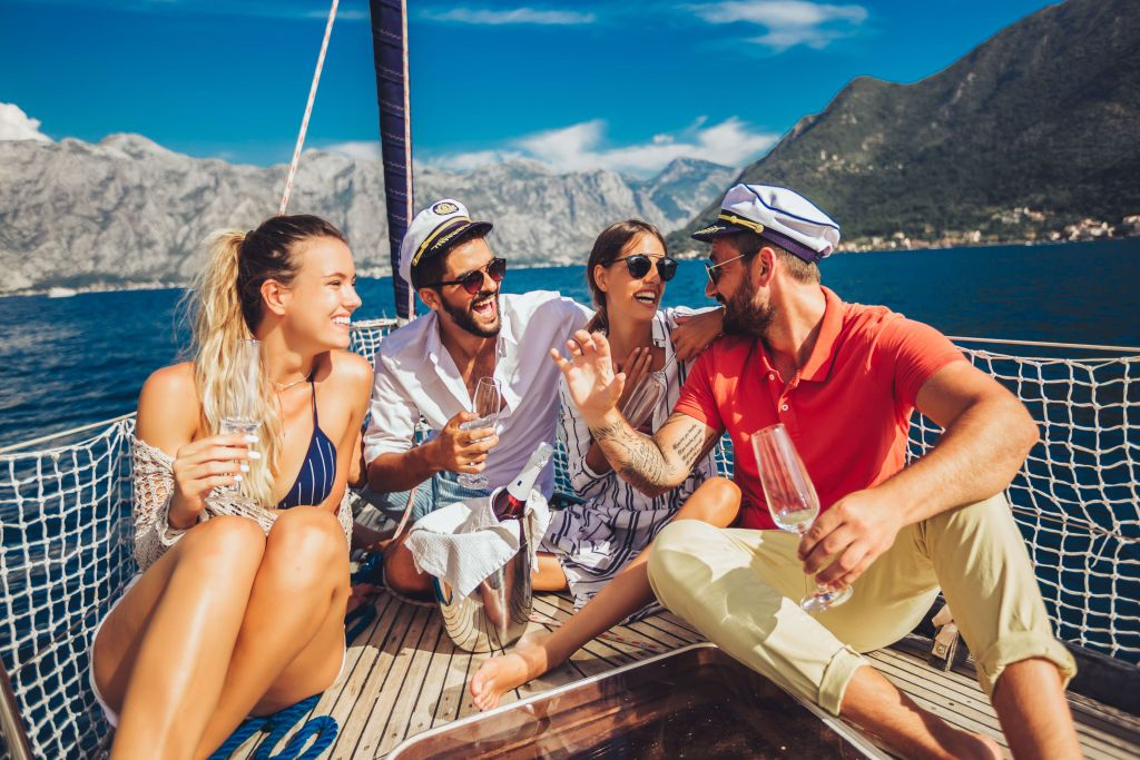 Half-Day Boat & Snorkeling Tour from Amalfi to Positano