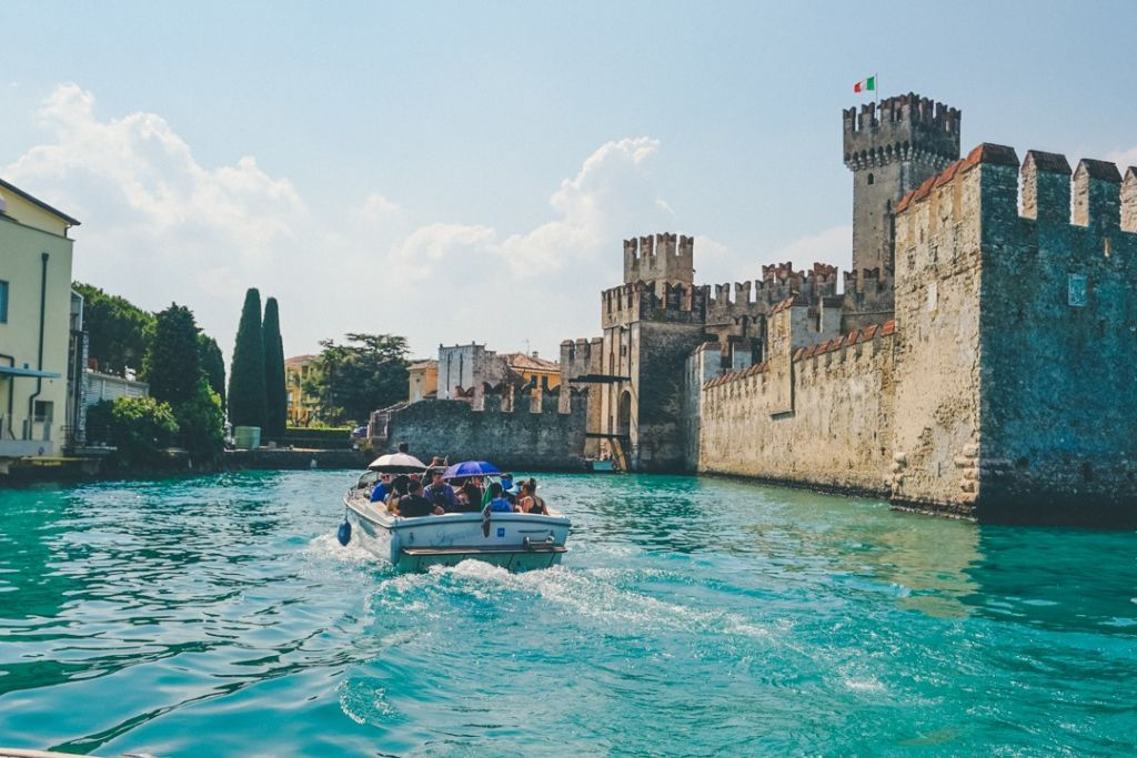 Sirmione : visite à pied + visite en bateau