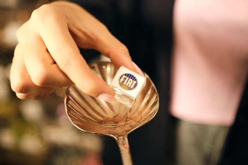 Torino: Tour gastronomico guidato con degustazione di cioccolato e vino