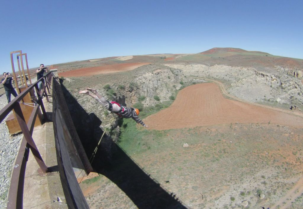 Actividades de Aventura en Teruel - Puenting en Alfambra