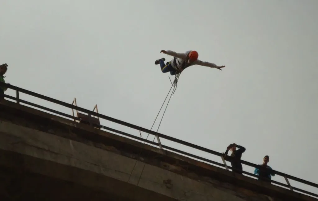 Actividades de Aventura en Teruel - Puenting en Alfambra
