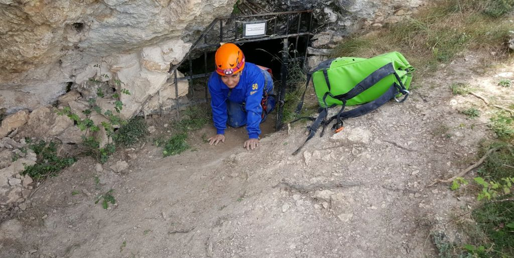 Actividades de Aventura en Teruel - Espeleología Ejulve