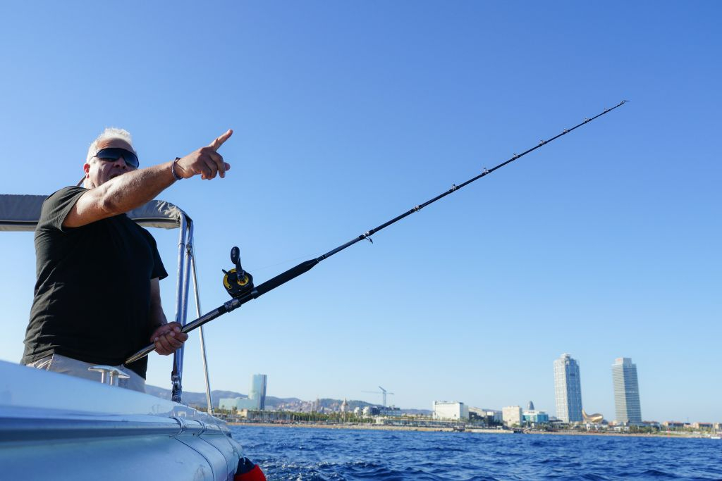 Barcelona: All-Inclusive Fishing Experience Package
