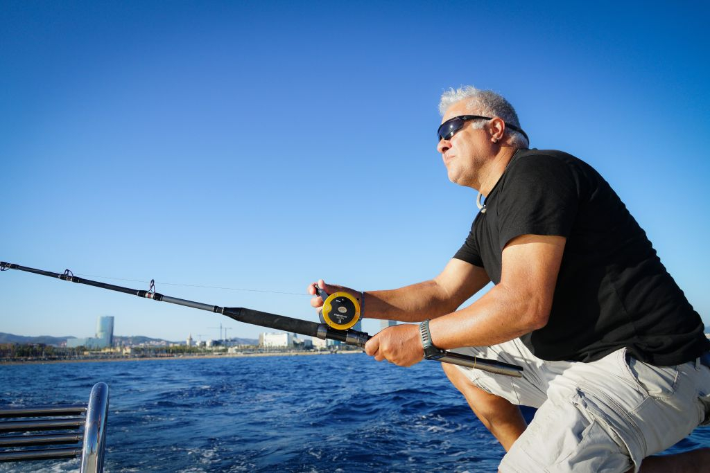 Barcelona: All-Inclusive Fishing Experience Package