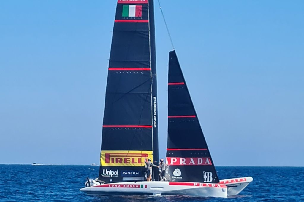 Barcelona: America's Cup 37 & Sailing Experience