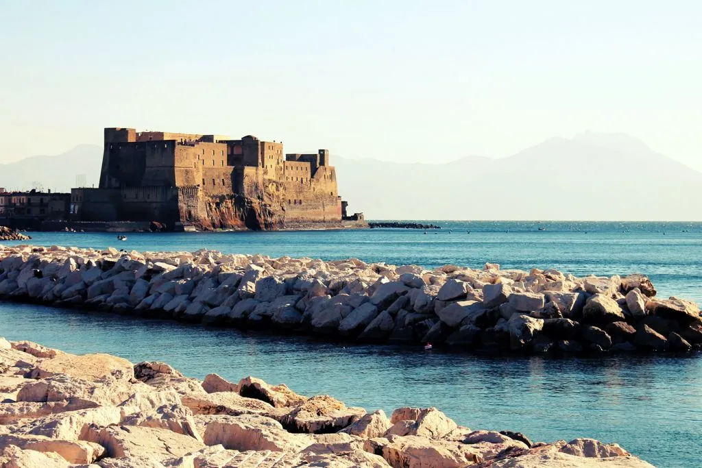 Pompeii and Naples: Day Tour from Rome