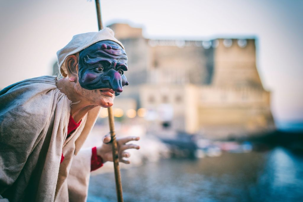 Pompeii and Naples: Day Tour from Rome
