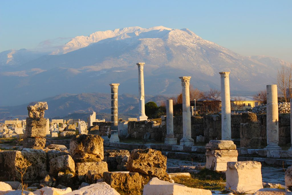 Pompeii and Naples: Day Tour from Rome