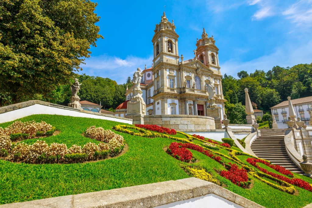 Braga, Aveiro & Douro Valley: Day Trip from Porto + Wine Tasting