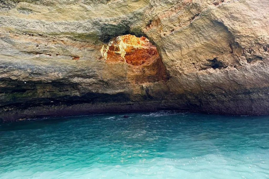 Portimão to Gruta do Paraíso Tour