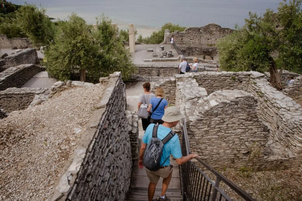 Sirmione: Tour in barca e Grotte di Catullo