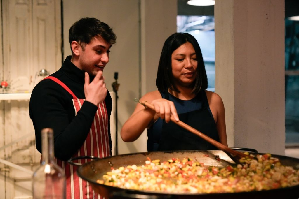 Barcelona: Paella Cooking Class