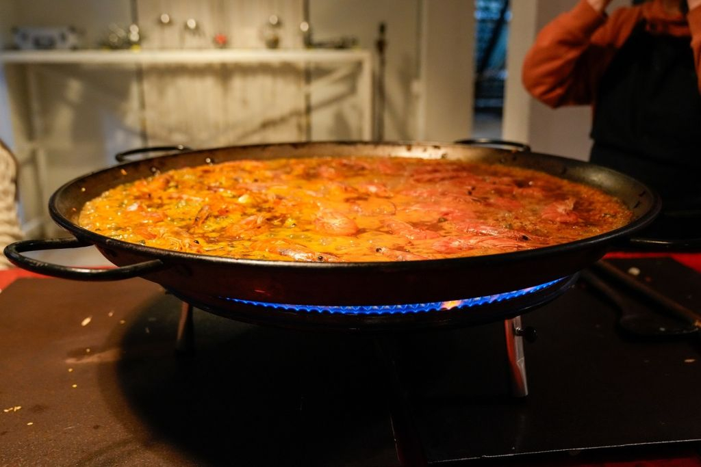 Barcelona: Paella Cooking Class