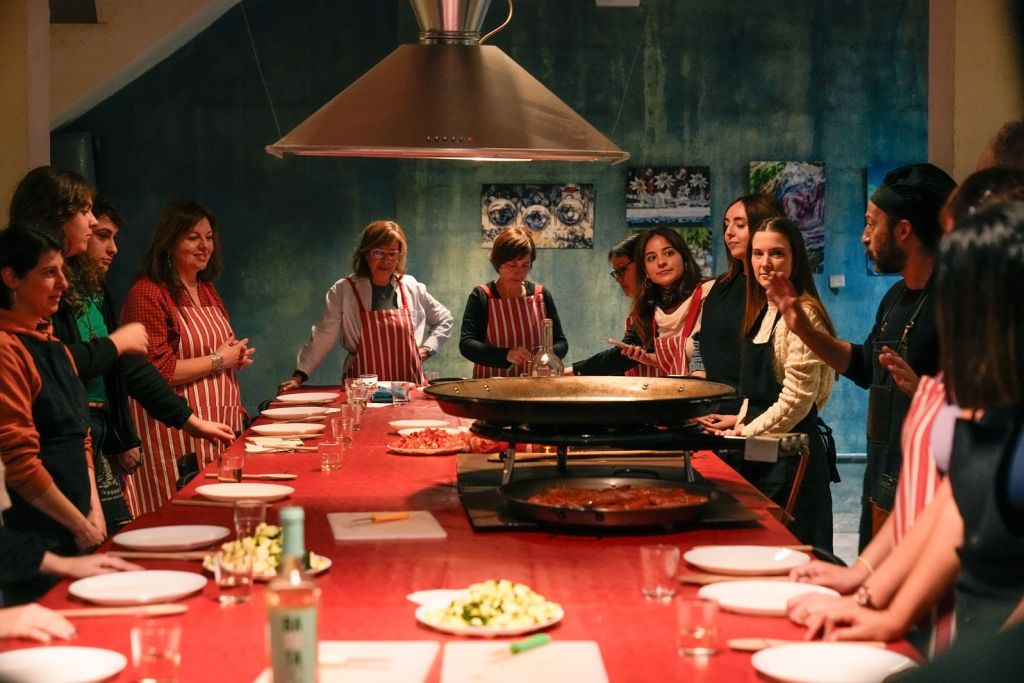 Barcelona: Paella Cooking Class