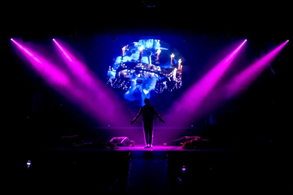 La Historia: La evolución del espectáculo musical