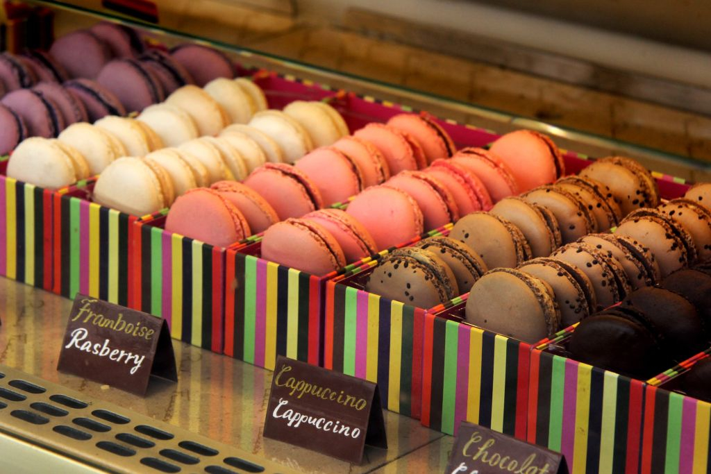 Tastes Around the Tower: Gourmet Tour of Rue Cler