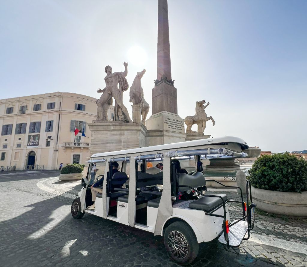 Rome: Small-Group Golf Cart Guided Tour